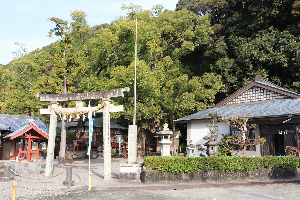 春日神社全景写真です